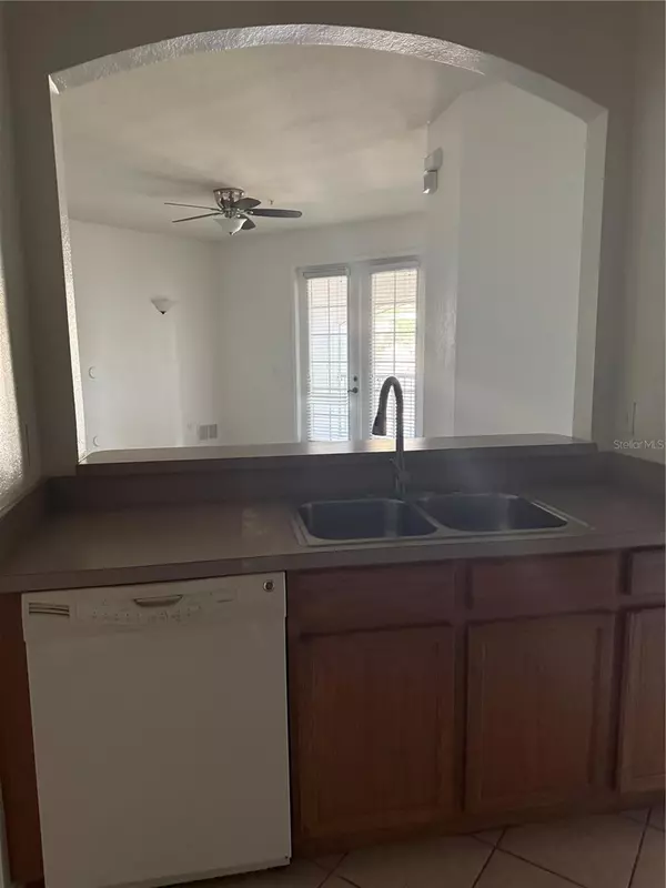 Kissimmee, FL 34741,3051 GREYSTONE LOOP #304