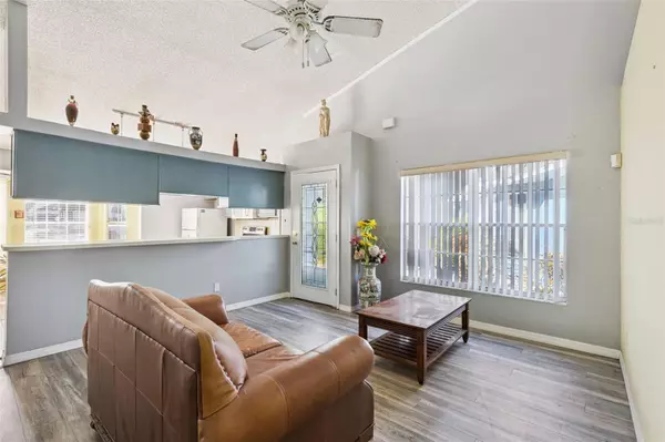 Orlando, FL 32810,5147 REBECCA CT