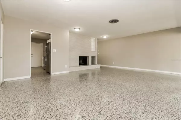 St Petersburg, FL 33703,4036 OVERLOOK DR NE