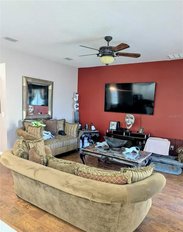 Kissimmee, FL 34744,2825 RUNNING BROOK CIR