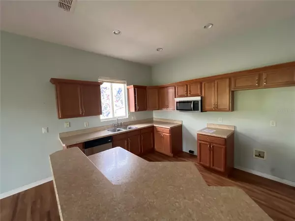 Leesburg, FL 34748,24345 AMBERLEAF CT