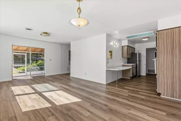 Winter Park, FL 32792,801 ELLENDALE DR