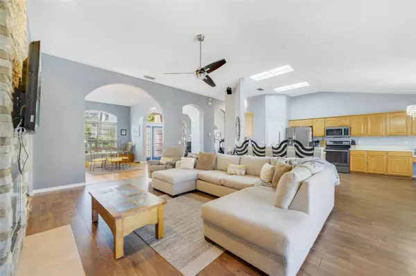 Orlando, FL 32837,14301 ROXSHIRE DR