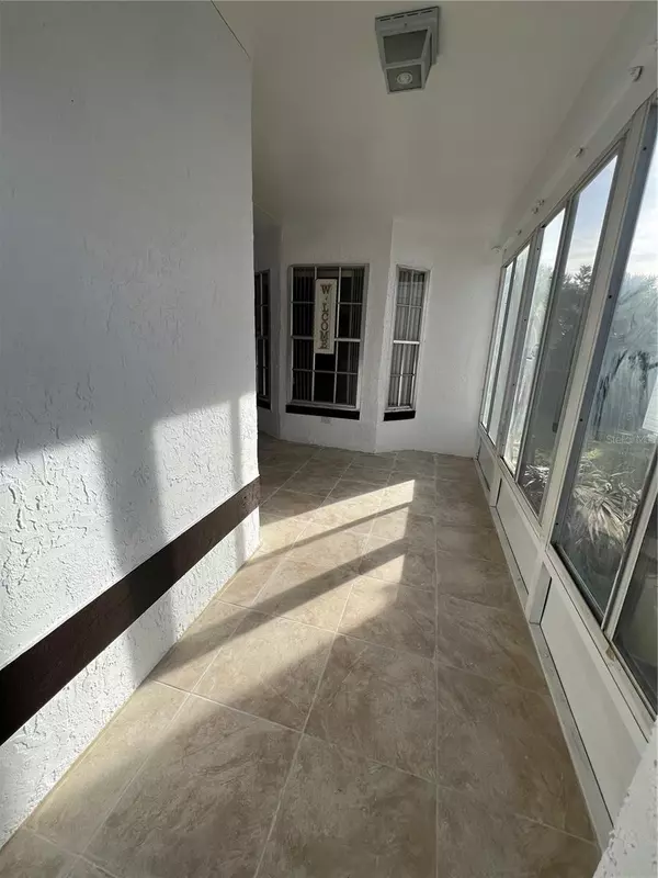 Winter Haven, FL 33884,667 LAKE DEXTER CIR