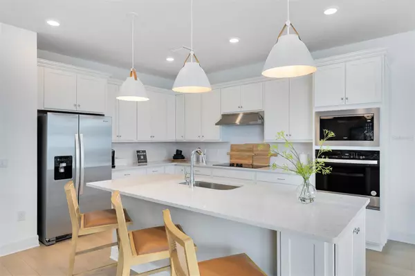 St Cloud, FL 34771,2105 MOSSY VINE AVE