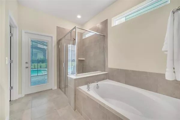 Davenport, FL 33837,7196 OAKMOSS LOOP