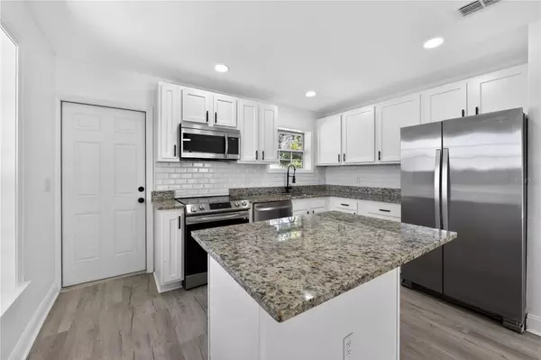 Port Charlotte, FL 33952,1660 HAYWORTH RD