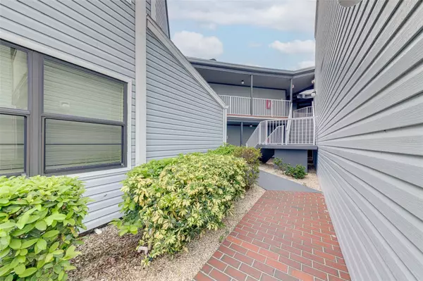 Orlando, FL 32822,4004 ATRIUM DR #4