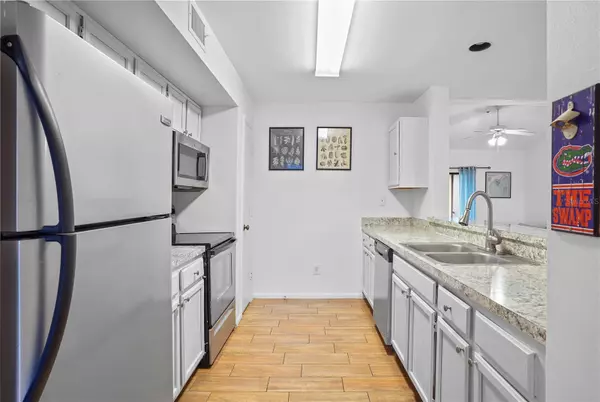 Longwood, FL 32779,494 N PIN OAK PL #302