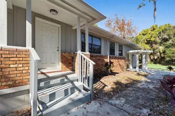 New Smyrna Beach, FL 32168,1198 S GOLF LAKE DR