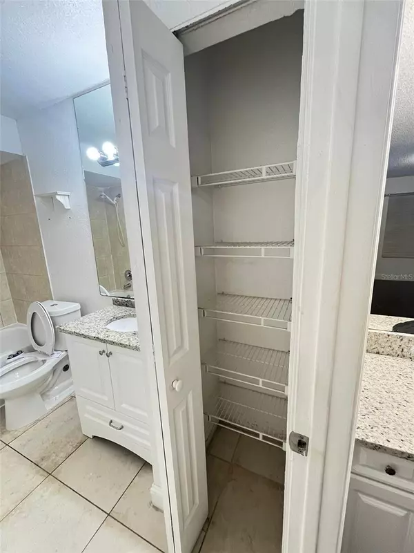 Orlando, FL 32822,5773 GATLIN AVE #617