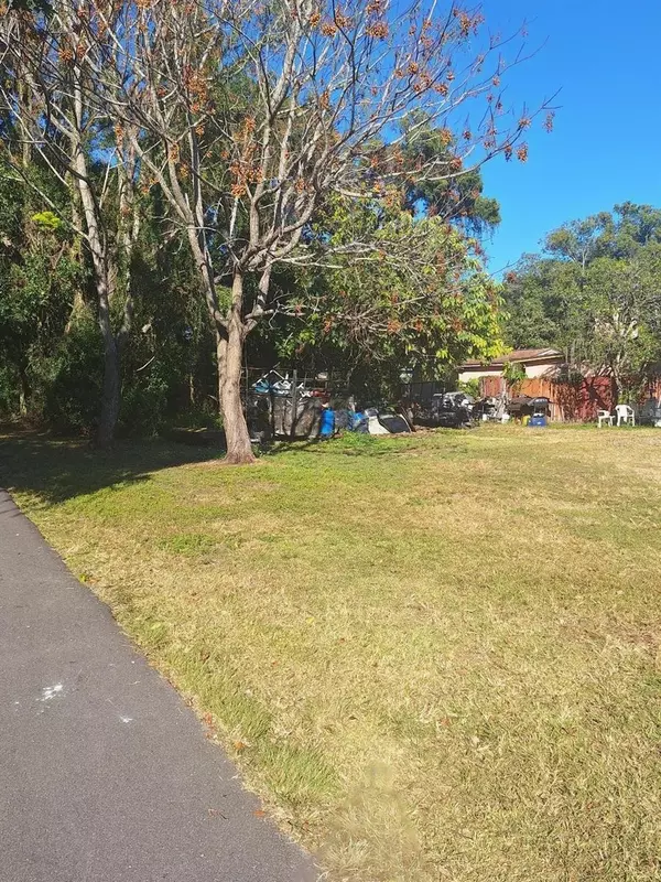 Apopka, FL 32703,203 E 13TH ST