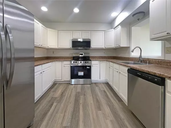 Bradenton, FL 34203,2315 51ST AVE E