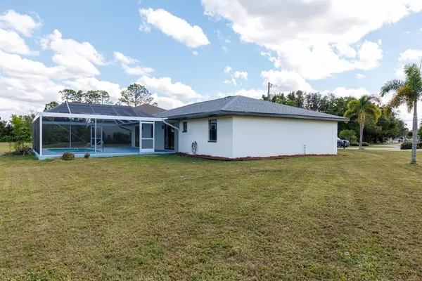 Punta Gorda, FL 33983,1136 YACHTSMAN LN