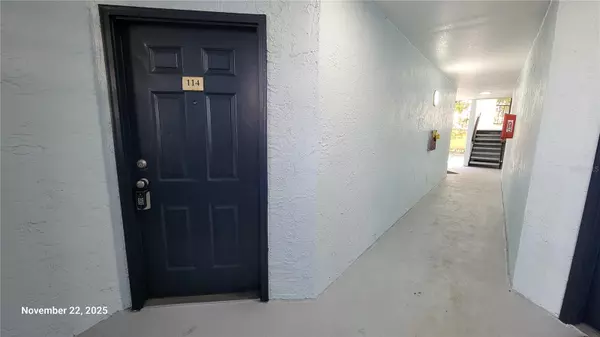 Orlando, FL 32822,5701 GATLIN AVE #114