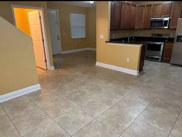 Kissimmee, FL 34744,1042 LA MIRADA