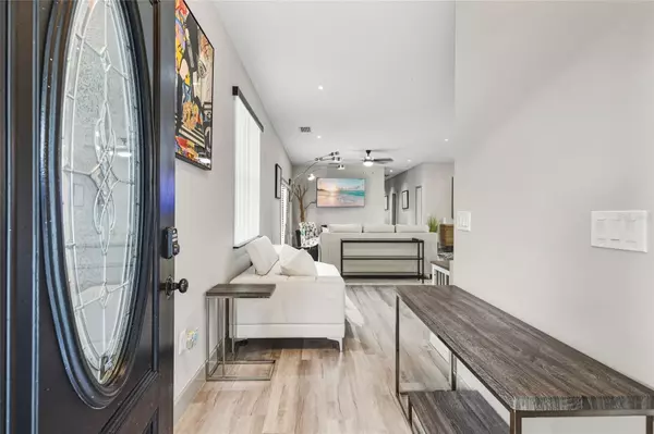 Sanford, FL 32771,718 WILLOW AVE