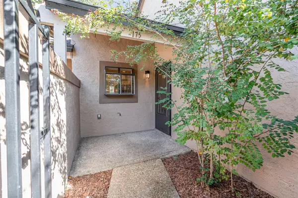 Altamonte Springs, FL 32714,940 DOUGLAS AVE #175