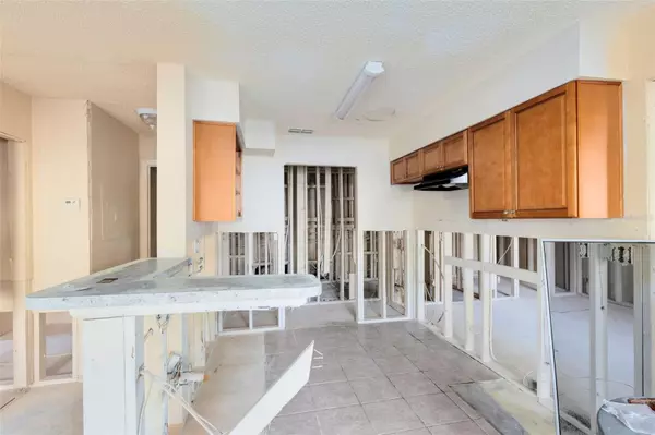 Orlando, FL 32835,1089 S HIAWASSEE RD #311