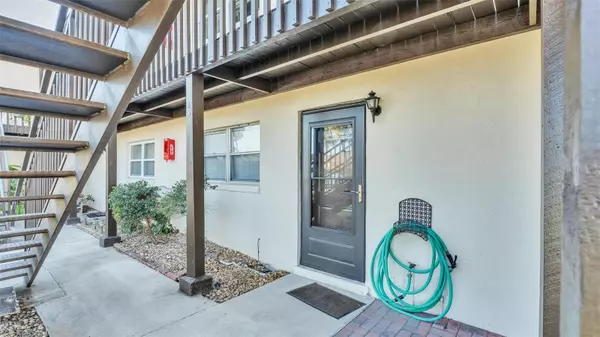 Winter Haven, FL 33880,900 AVENUE Z SE #A3