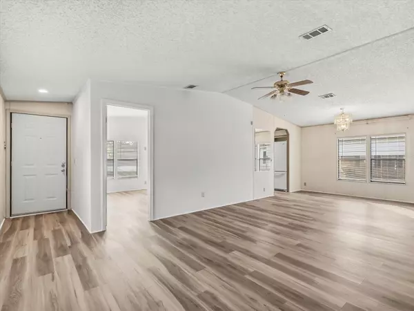 Orlando, FL 32812,5685 ABERCORN DR