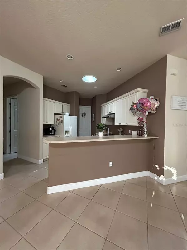 Debary, FL 32713,101 LOWER LAKE CT