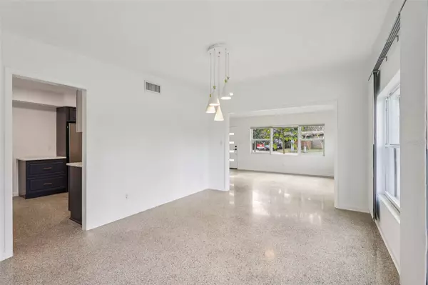 Orlando, FL 32806,1601 TRIANGLE AVE