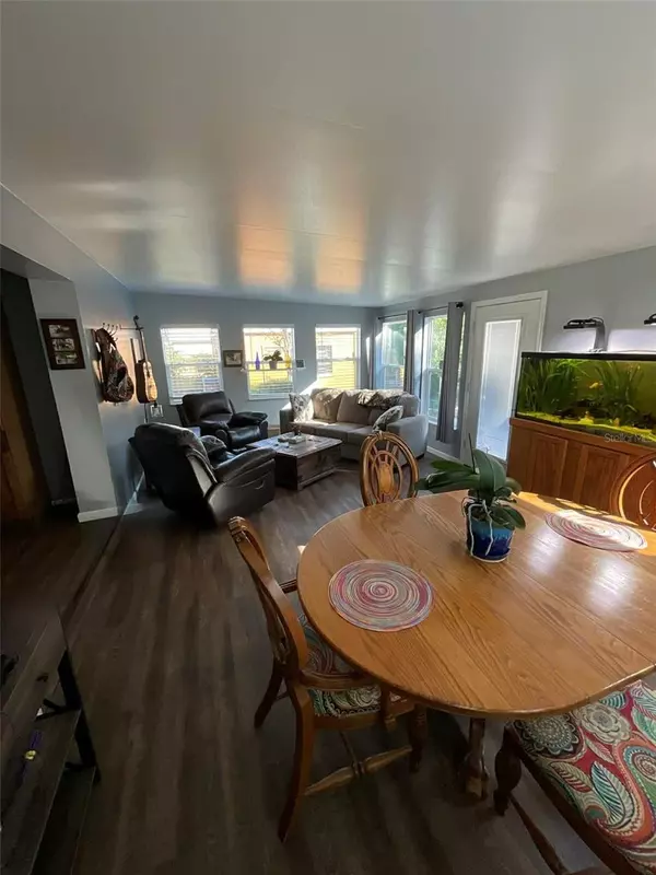 Winter Haven, FL 33880,616 KINGS LN SW