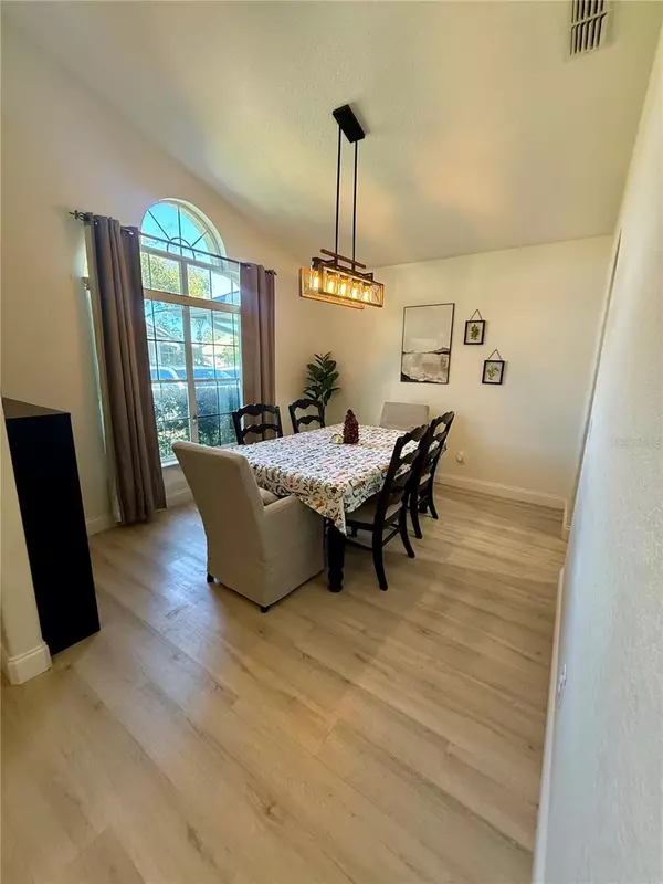 Orlando, FL 32828,819 ARDENLEIGH DR