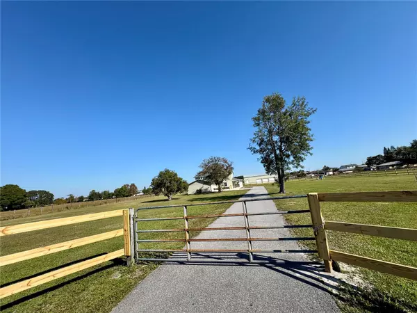 St Cloud, FL 34772,3233 HICKORY TREE RD