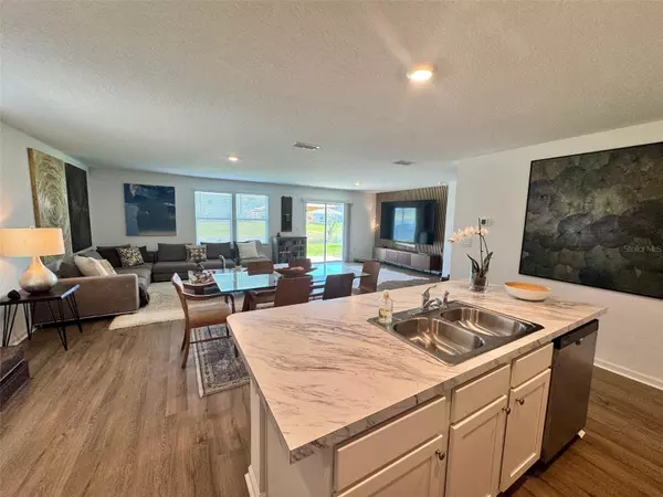 Jacksonville, FL 32219,5435 HOLLOW BIRCH DR