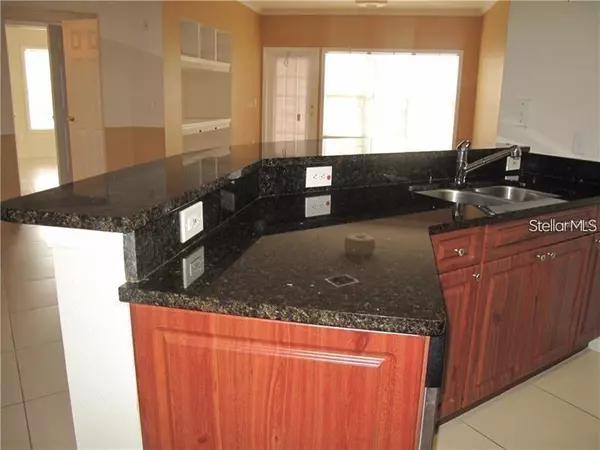 Orlando, FL 32839,3593 CONROY RD #421