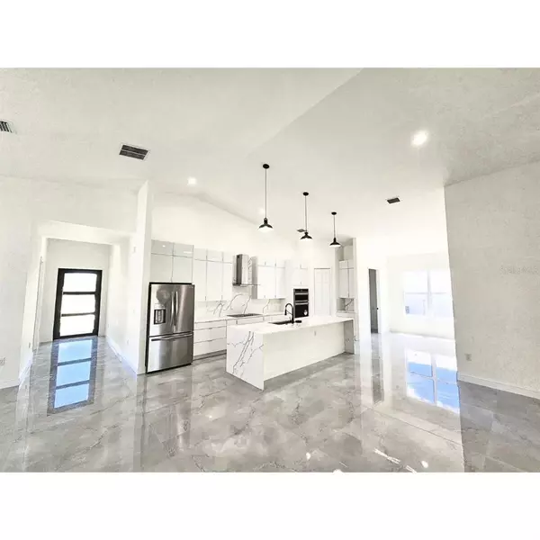 Port Charlotte, FL 33954,16467 HILLSBOROUGH BLVD