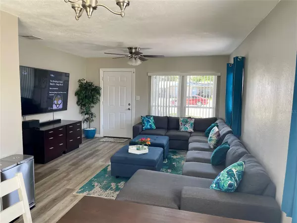 Orlando, FL 32819,5017 UTE ST