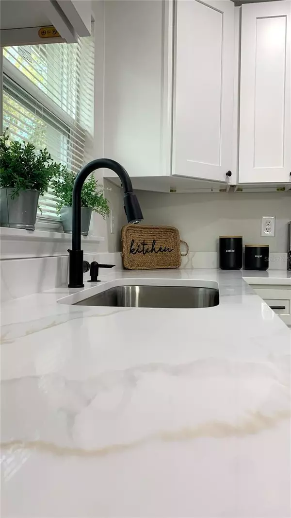 Apopka, FL 32703,115 S LAKE PLEASANT RD