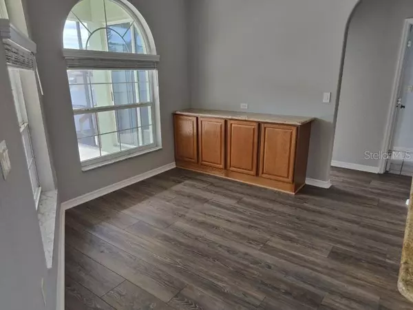 Apollo Beach, FL 33572,802 BUNKER VIEW DR