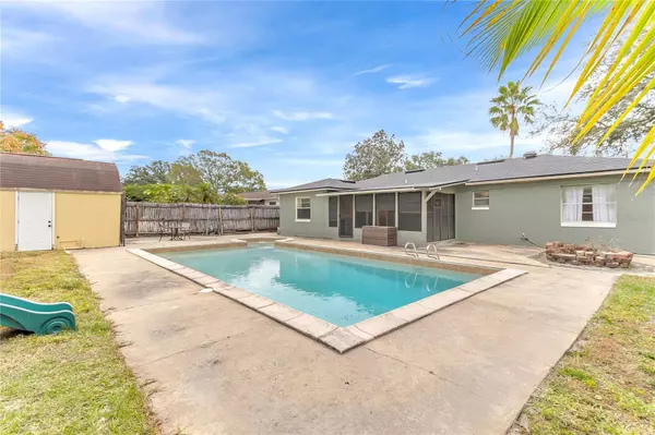 Altamonte Springs, FL 32714,686 MOSS DR