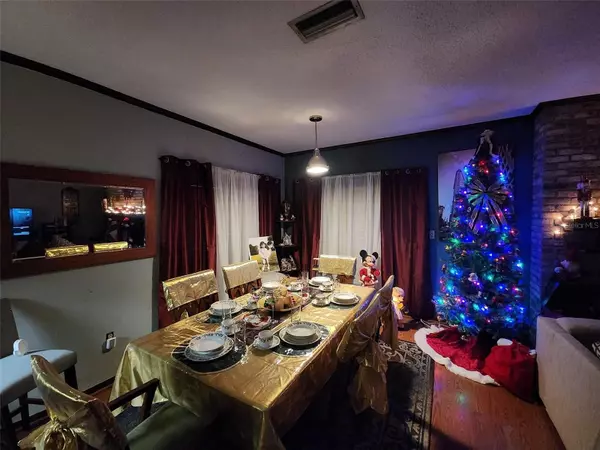 Tavares, FL 32778,1208 LAKE SHORE BLVD