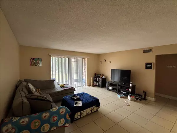 Maitland, FL 32751,420 BANYON TREE CIR #102