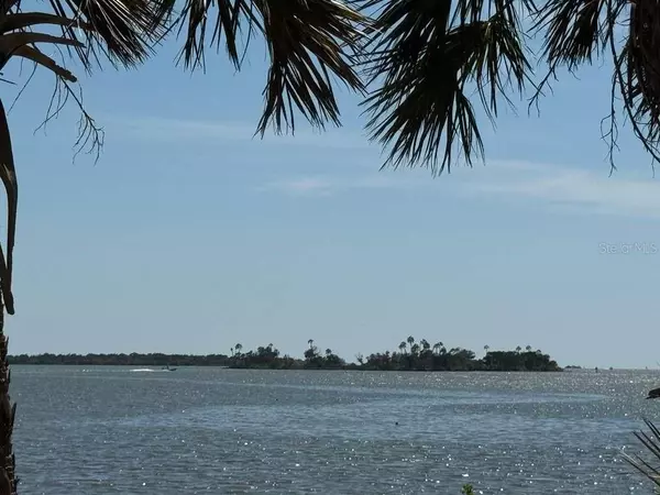 Hernando, FL 34442,983 W NATIONAL ST