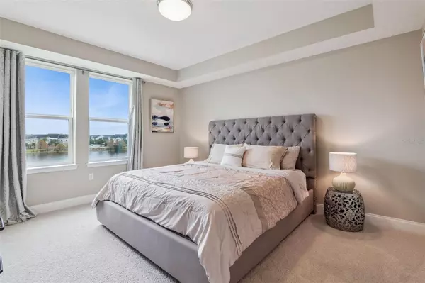 Orlando, FL 32827,7565 LAUREATE BLVD #3304