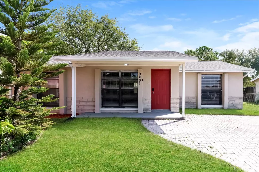 9201 BALFERN CT, Tampa, FL 33615