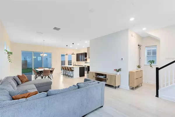 Orlando, FL 32827,14161 CENTERLINE DR