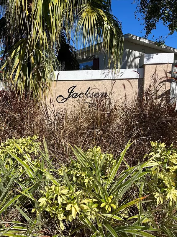 Winter Haven, FL 33884,4913 JACKSON ST