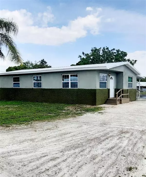 1067 ELM,  Okeechobee,  FL 34974