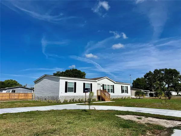 2748 SE 24TH BLVD, Okeechobee, FL 34974