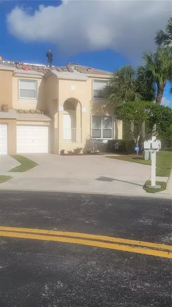 1201 NW 154TH AVE, Pembroke Pines, FL 33028