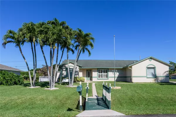 2 W CYPRESS RD, Greenacres, FL 33467