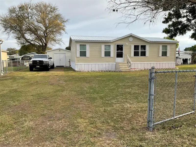 1075 23RD ST, Okeechobee, FL 34974