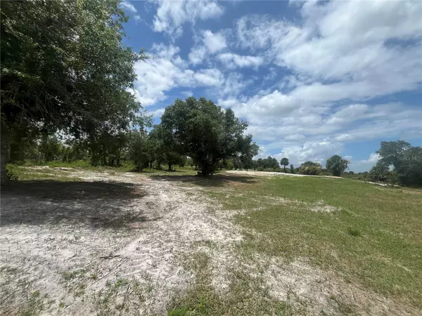 Okeechobee, FL 34972,18729 NW 270TH ST